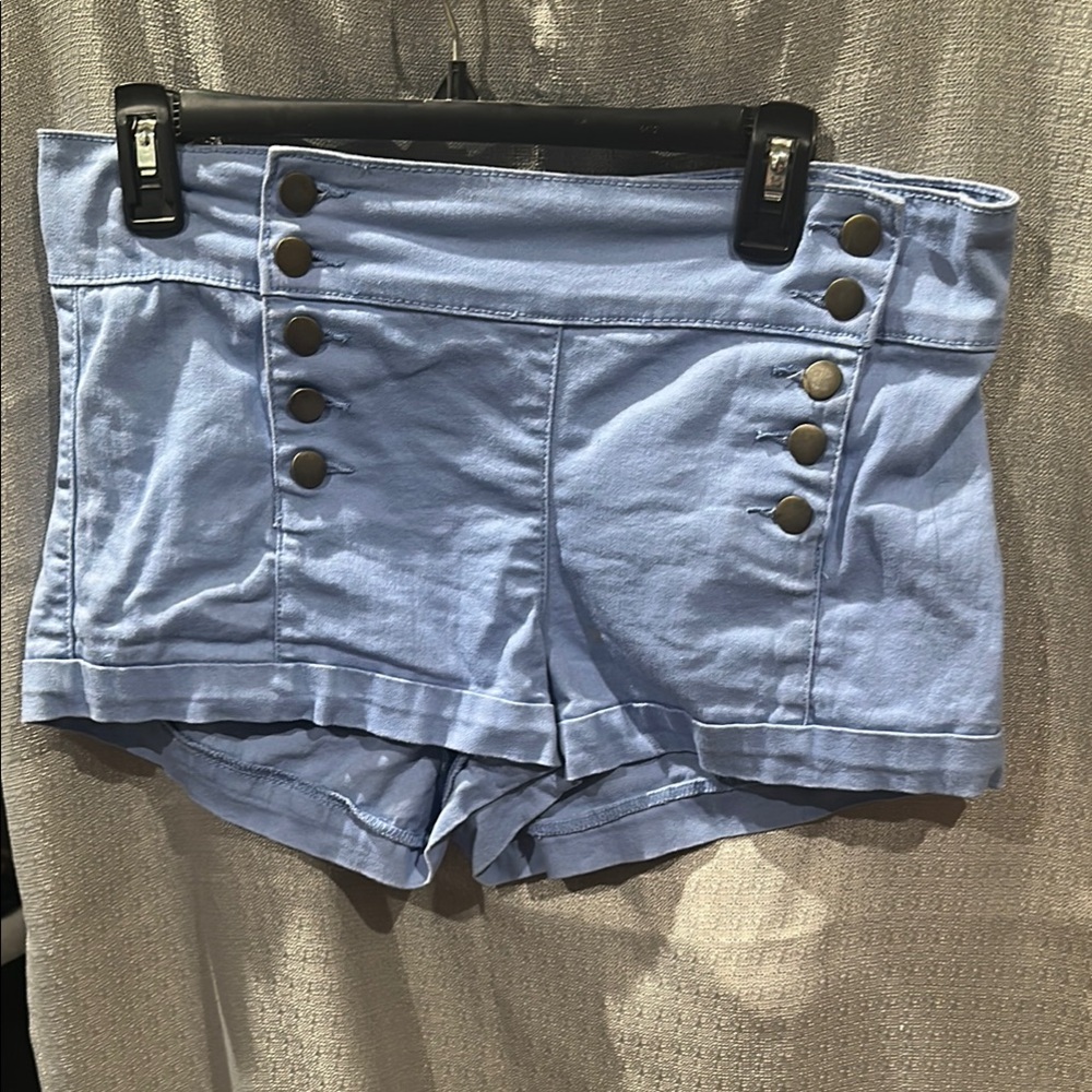 FOREVER 21 DENIM SHORTS - SIZE 29